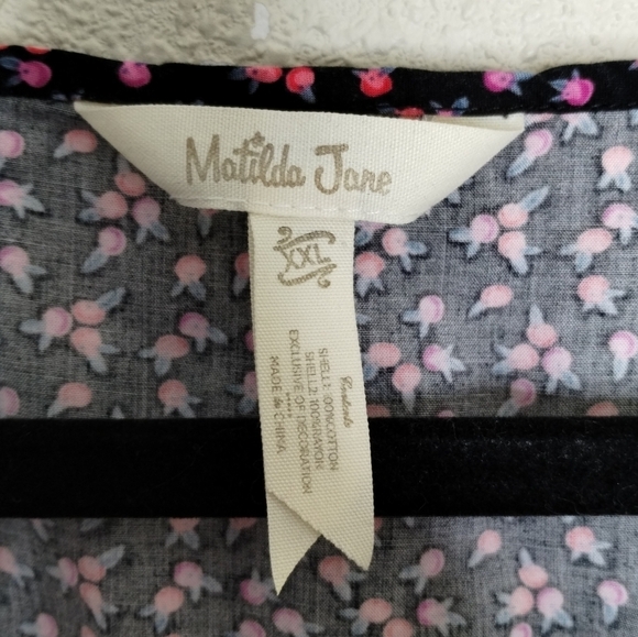 Matilda Jane Snow Globe Tunic Top White Eyelets Floral Trim Size XXL - Picture 6 of 7